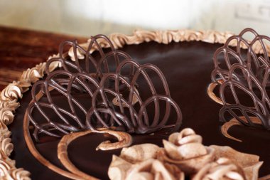 Çikolatalı kek. Pasta süslemeleri