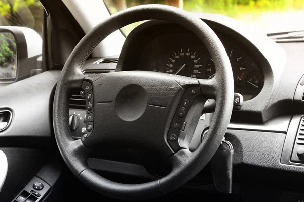 Uitzicht Het Interieur Van Een Moderne Auto Met Het Dashboard — Stockfoto