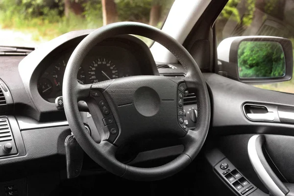 Vista Del Interior Automóvil Moderno Que Muestra Salpicadero —  Fotos de Stock