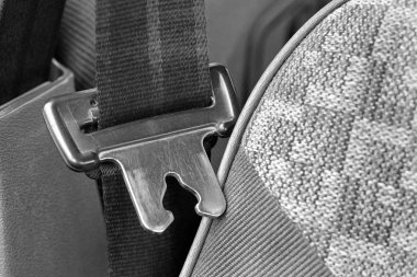 Arabada emniyet kemeri