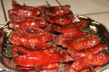 Barbekü. Bir tabak yemek