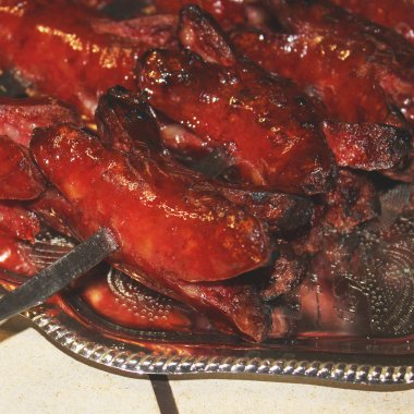 Barbekü. Bir tabak yemek