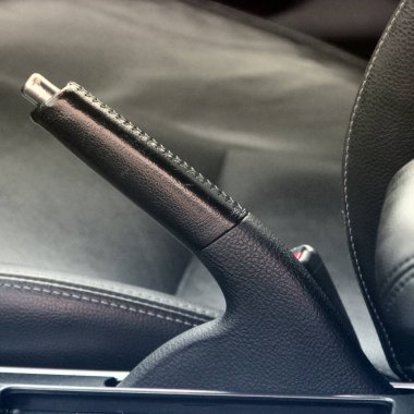 Araba el freni. Park freni