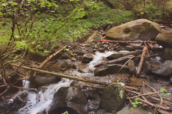 Wasserfall Den Bergen — Stockfoto