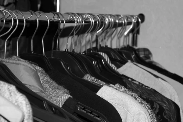 Одежда Вешалке Черно Белое Фото — стоковое фото