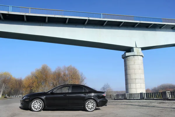 Chernihiv Ucrania Noviembre 2018 Mazda Negro Mps Fondo Del Puente — Foto de Stock