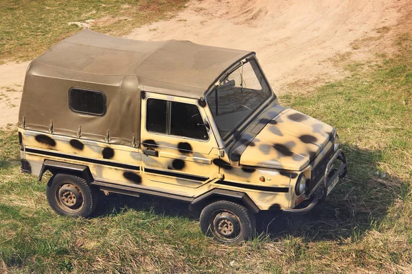 Kiev, Ukraine - 11 avril 2019 : Old Car Luaz. Voiture de style militaire — Photo
