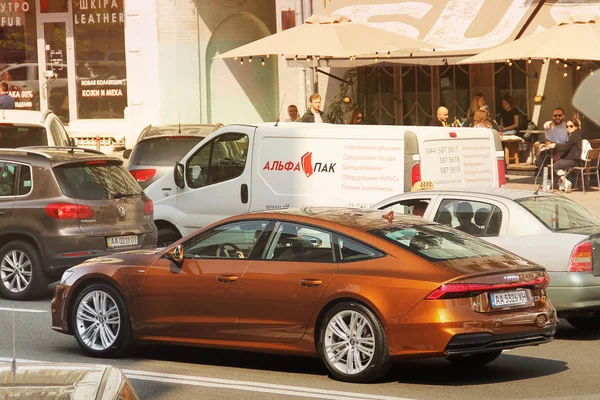 Kiev, Ucrania - 3 de mayo de 2019: Hermoso Audi A7 en movimiento — Foto de Stock