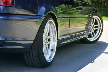 Chernihiv, Ukrayna - 24 Mayıs 2019: Bmw E46 spor otomobil cit