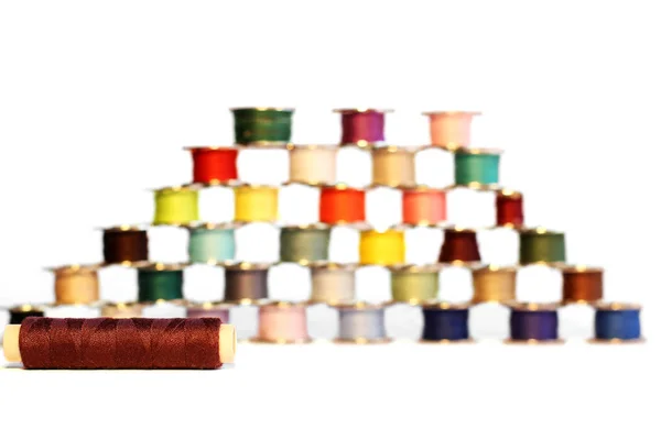 Spools of thread on a white background. For sewing — Stock Photo, Image