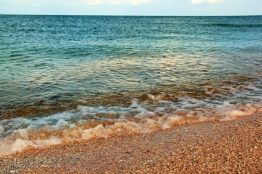Güzel bir deniz kıyısı. Güzel yaz arka plan. Deniz ve ısı