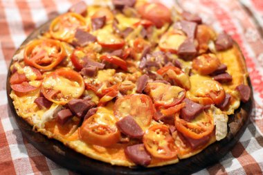 Pizza yakın çekim. Ev yapımı pizza. Ev yapımı yemek..