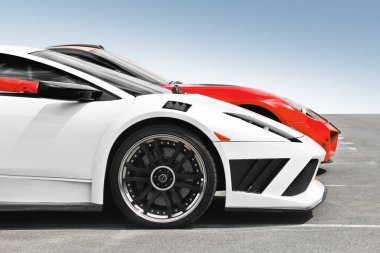 Kiev, Ukrayna; 11 Nisan 2016. Ferrari 599 GTB Fiorano Stallone Manual & Lamborghini Murcielago IMSA. Duvar Kağıdı