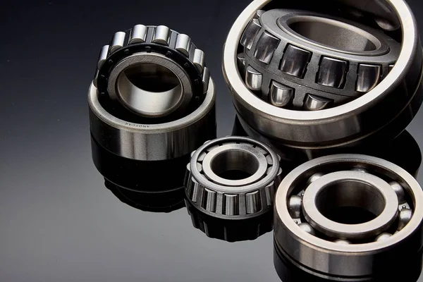 Close Set Ball Roller Bearings Repair Lying Desktop Dark Can — Stock Photo, Image