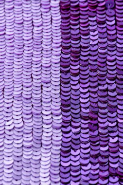 Parlak renklerin payetleri ve payetleri ile kumaş. Moda glitter kumaş, payetler. Parlak yüzey