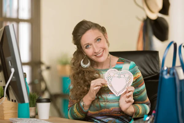 Professional Woman Reacting Positively to Valentine — Stock Photo, Image