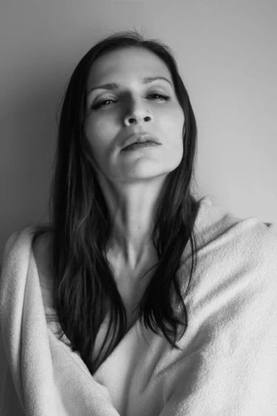 Retrato Emocional Preto Branco Mulher — Fotografia de Stock