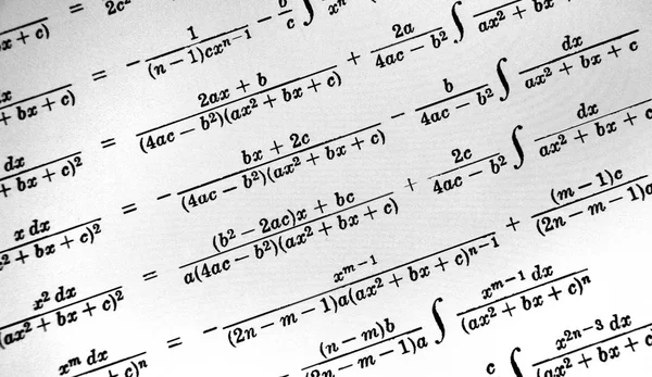 Dużą Liczbę Formuł Matematycznych Białym Tle — Zdjęcie stockowe