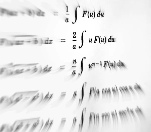 Groot Aantal Wiskundige Formules Focus Zoomen Een Witte Achtergrond — Stockfoto