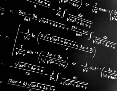 Sayıda siyah bir arka plan üzerinde matematiksel formül