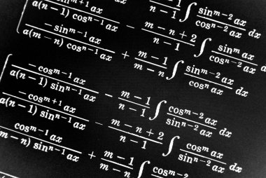 Sayıda siyah bir arka plan üzerinde matematiksel formül