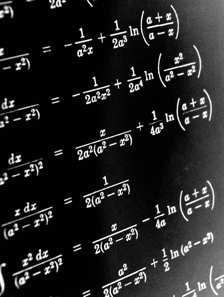 Dużą Liczbę Formuł Matematycznych Czarnym Tle — Zdjęcie stockowe