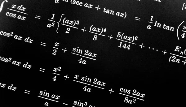 Dużą Liczbę Formuł Matematycznych Czarnym Tle — Zdjęcie stockowe