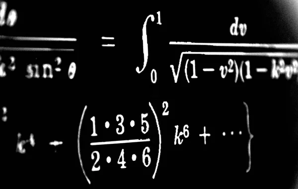 Gran Número Fórmulas Matemáticas Sobre Fondo Negro —  Fotos de Stock