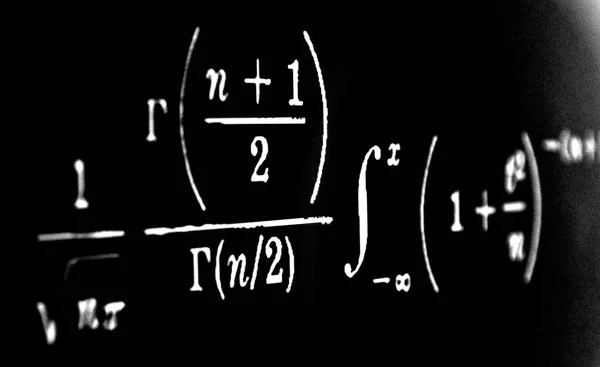 Gran Número Fórmulas Matemáticas Sobre Fondo Negro —  Fotos de Stock