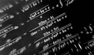 Matematiksel formüller odak çok sayıda siyah bir arka plan üzerinde yakınlaştırma