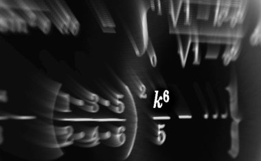 Matematiksel formüller odak çok sayıda siyah bir arka plan üzerinde yakınlaştırma