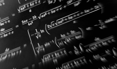 Matematiksel formüller odak çok sayıda siyah bir arka plan üzerinde yakınlaştırma