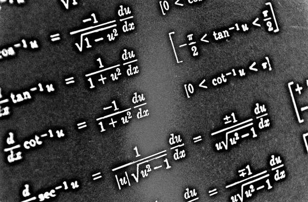 Dużą Liczbę Formuł Matematycznych Czarnym Tle Hdr — Zdjęcie stockowe