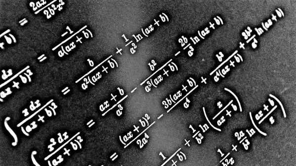 Große Anzahl Mathematischer Formeln Auf Schwarzem Hintergrund Hdr — Stockfoto