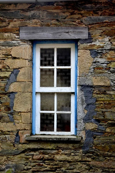 Rustic Handhewn Wood Window Set Stone Wall Built Schist Piodo — Stock Photo, Image