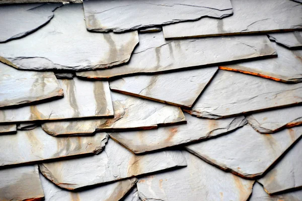 Rustikales Handgehauenes Holzfenster Einer Steinmauer Aus Schiefer Piodo Aus Schiefergestein — Stockfoto