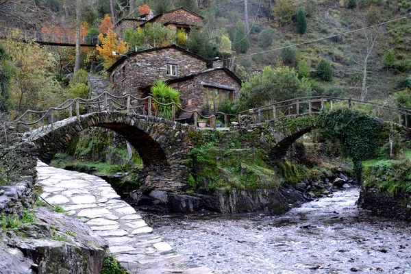 Casas Puentes Tradicionales Foz Egua Cerca Piodao Remoto Pueblo Centro —  Fotos de Stock