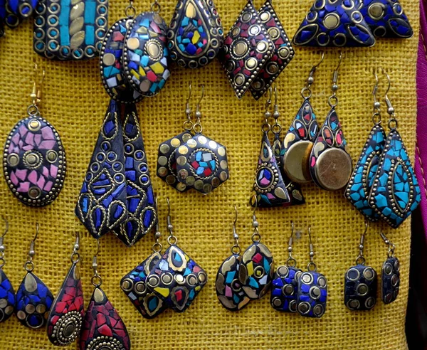 Earrings isolated at the bazar, in Granada, Spain — Stock Photo, Image