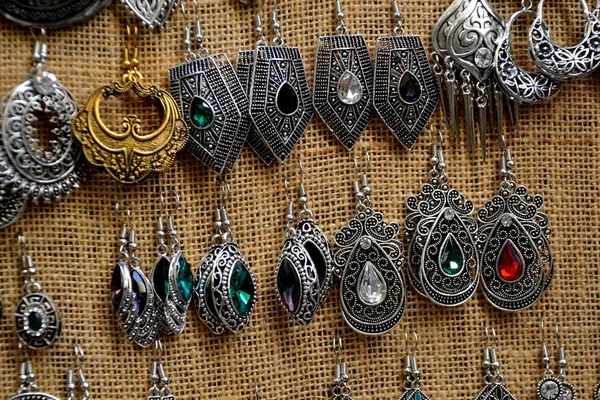 Earrings isolated at the bazar, in Granada, Spain — Stock Photo, Image