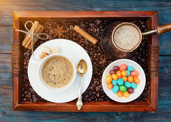 Tasse Kaffee Süß Der Schüssel Kaffeekanne Zimt Anis Zucker Kaffeebohnen — Stockfoto