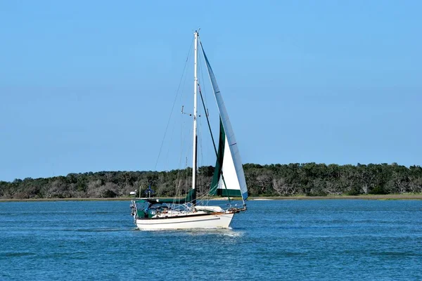 Sailboat Cruising River Augustine Florida — Stock Photo, Image