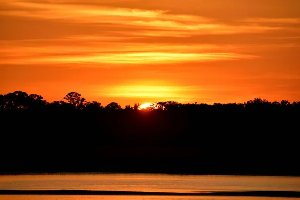 Coucher Soleil Vibrant Ciel Orange Sur Rivière Augustine Floride — Photo