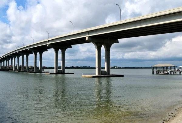 Podul Întinde Peste Râu North Beach Florida Statele Unite Ale — Fotografie, imagine de stoc