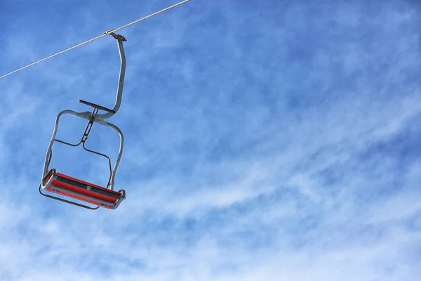 Ski Lift Solig Vinterdag — Stockfoto