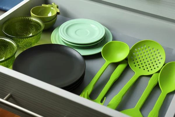 Комплект Посуды Кухонной Утвари Ящике — стоковое фото