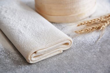 Ham lapa lapa hamuru un tablo ile