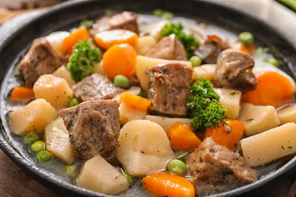 Panela Com Carne Cozida Batatas Close — Fotografia de Stock