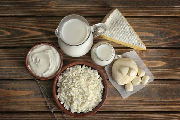 Tablo taze süt ürünleri