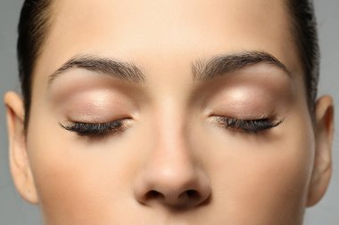 Doğal kaşlar, closeup olan kadın