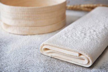 Ham lapa lapa hamuru un tablo ile